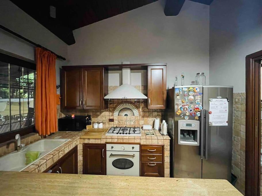 Honey'S Home-Dependance Campagna Latina Exterior photo
